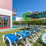 فيلة Marina De 8 *
