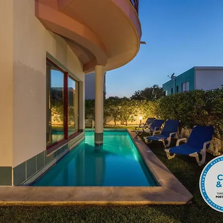 Marina De 8 Вилла