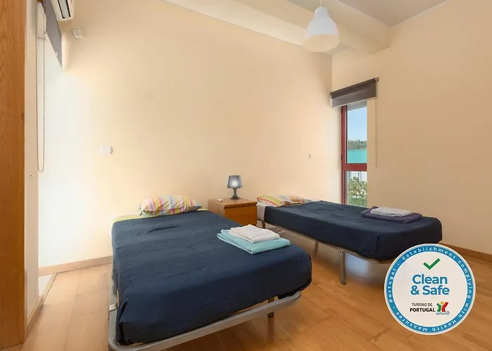 Marina De 8 البوفيرا