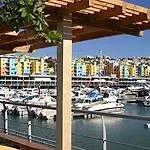 Marina De 8 Villa