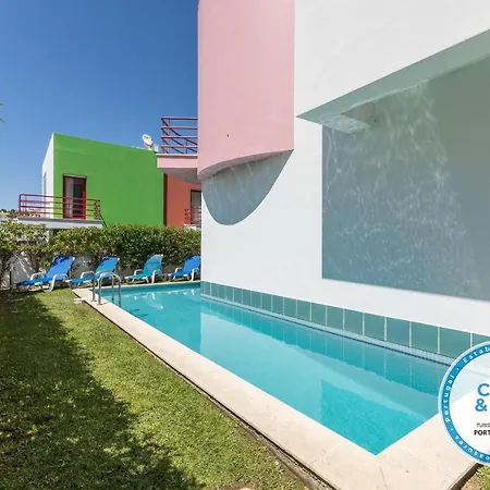 Marina De 8 Vila *