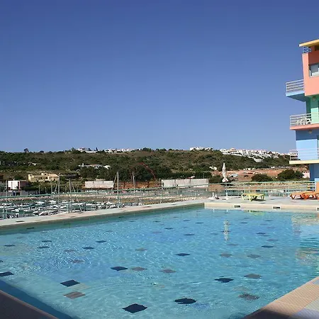 Marina De 8